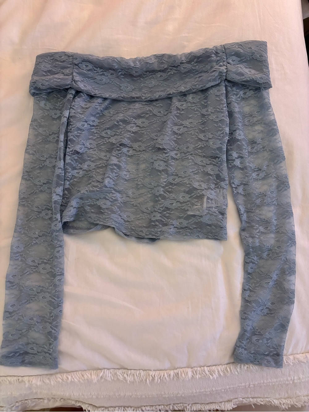 Edikted Light Blue Lace Off-Shoulder Long Sleeve Bandeau